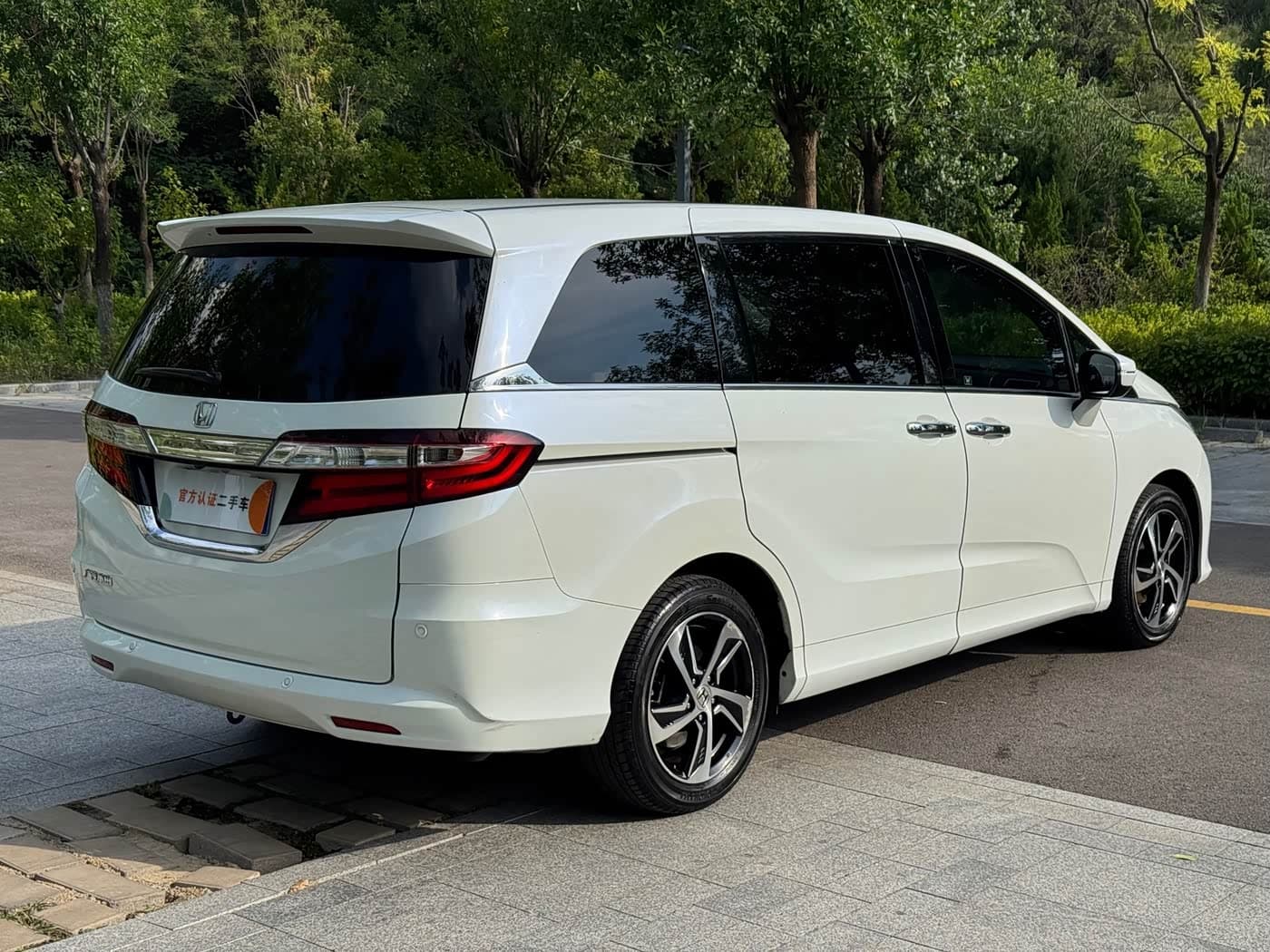 Honda Odyssey 2016 — Фото 6/15
