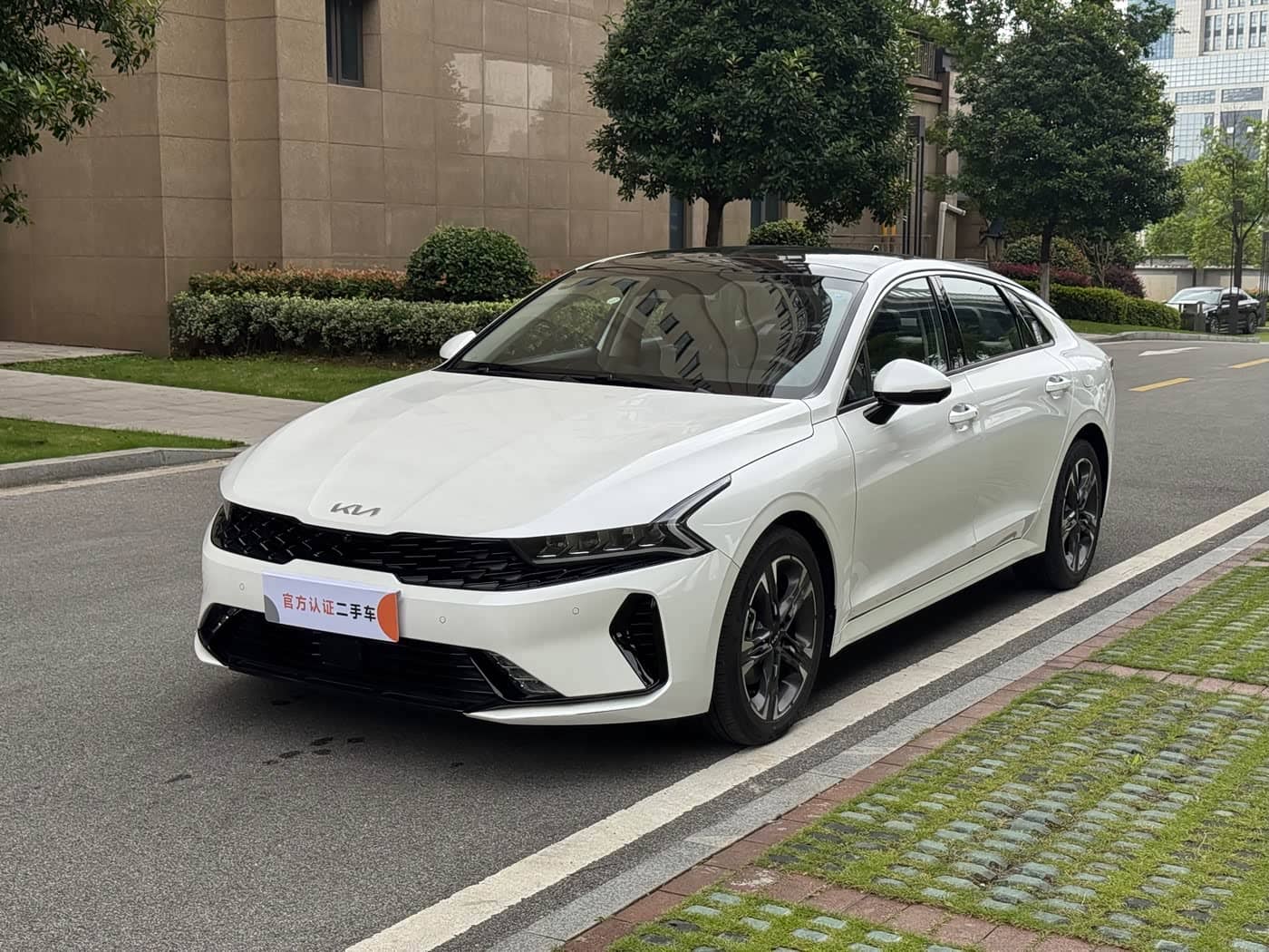 Kia K5, 2025