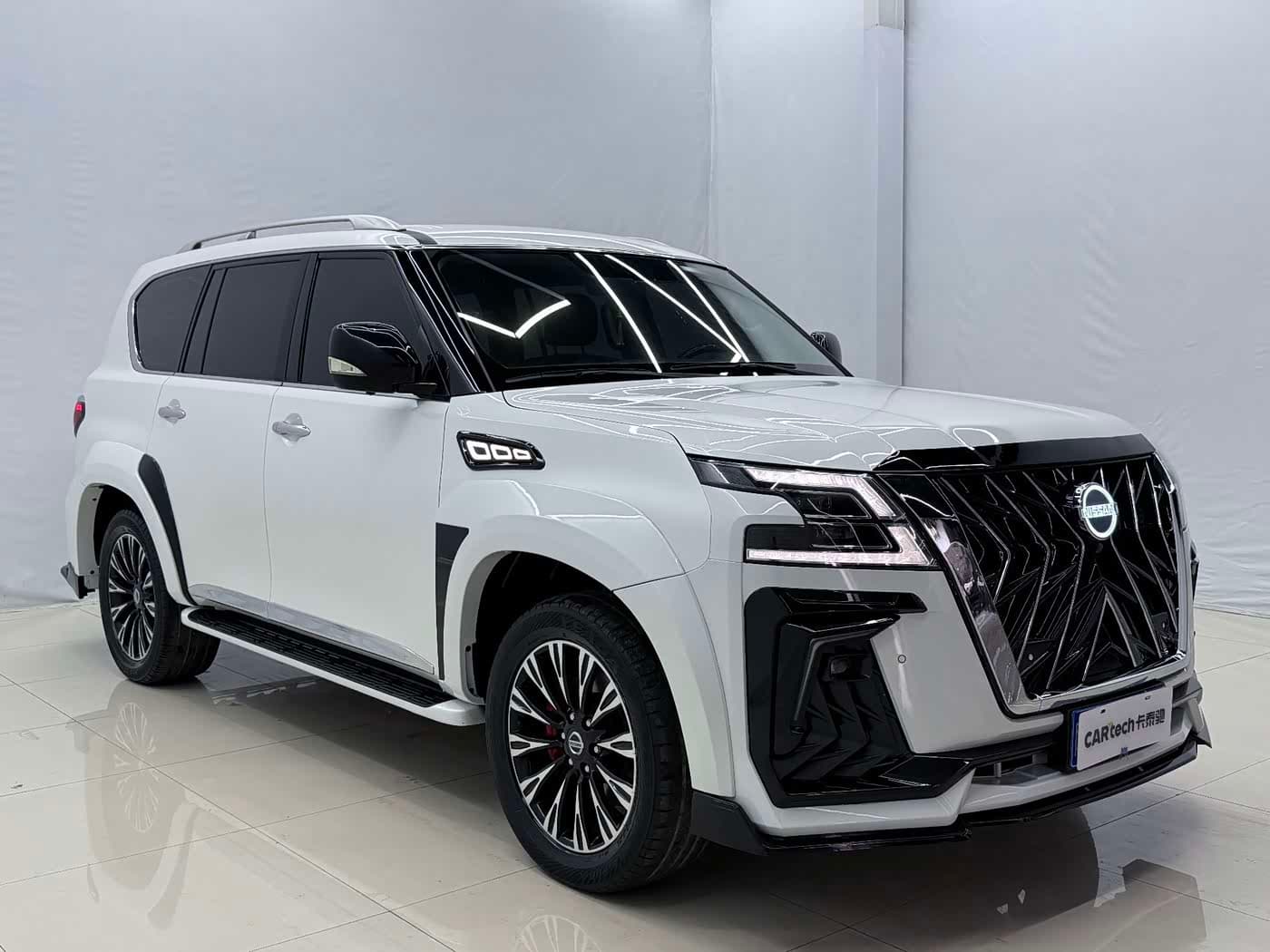 Nissan Patrol 2020 — Фото 3/17