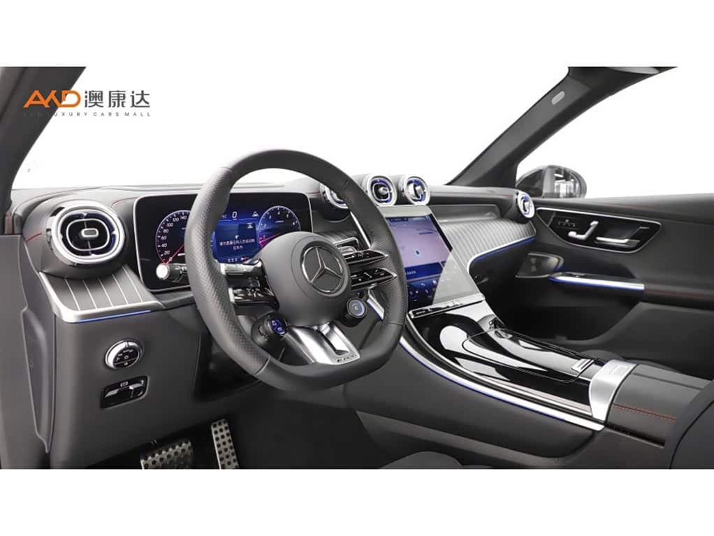 Mercedes-Benz GLC AMG 2025 — Фото 6/10