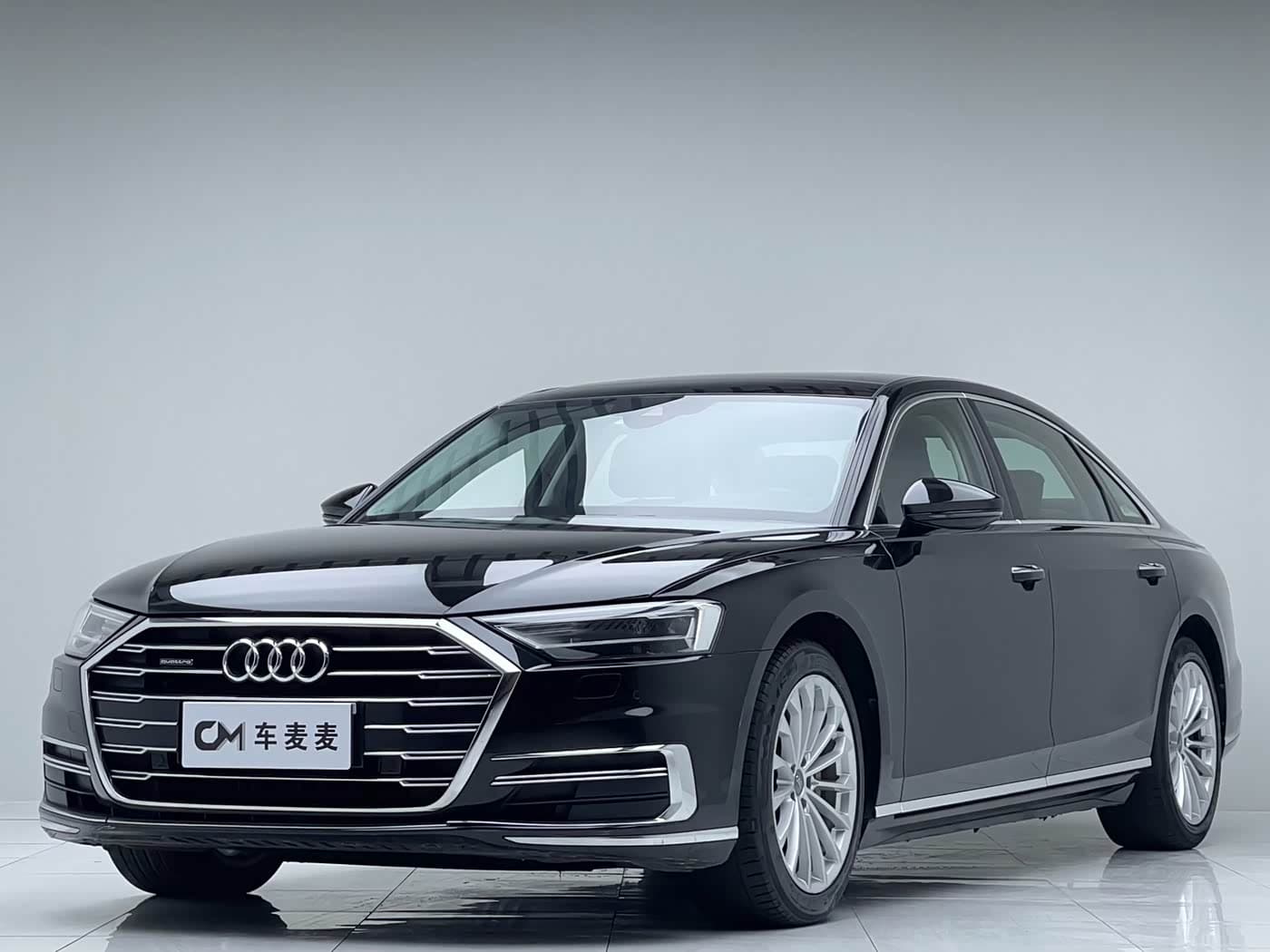 Audi A8 2019 — Фото 1/9