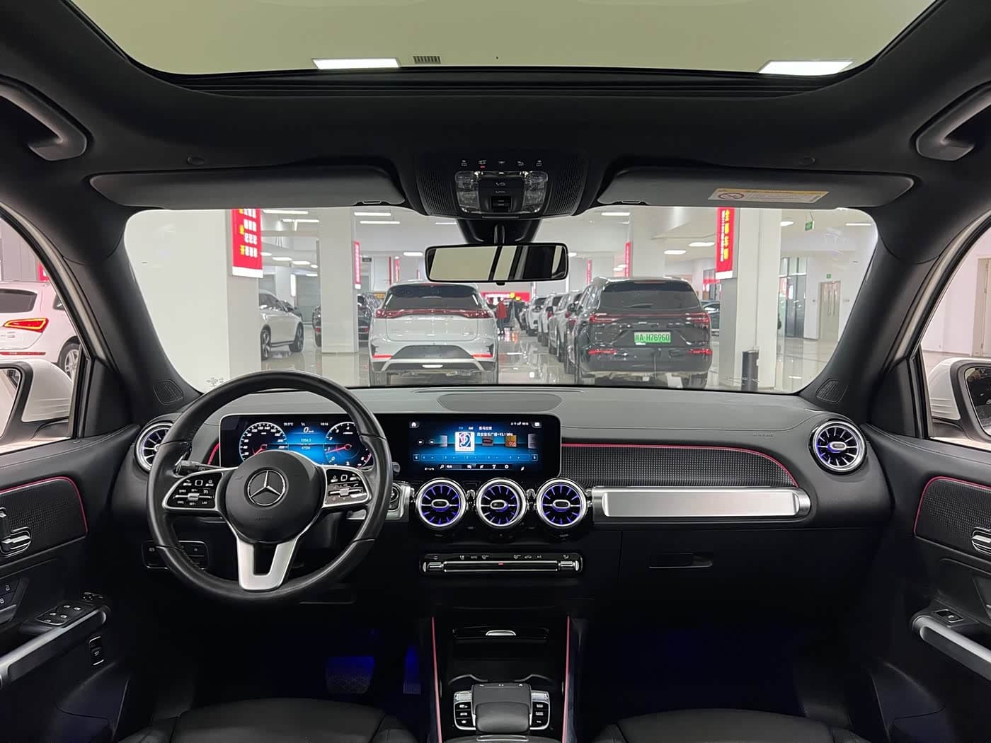 Mercedes-Benz GLB 2020 — Фото 5/18