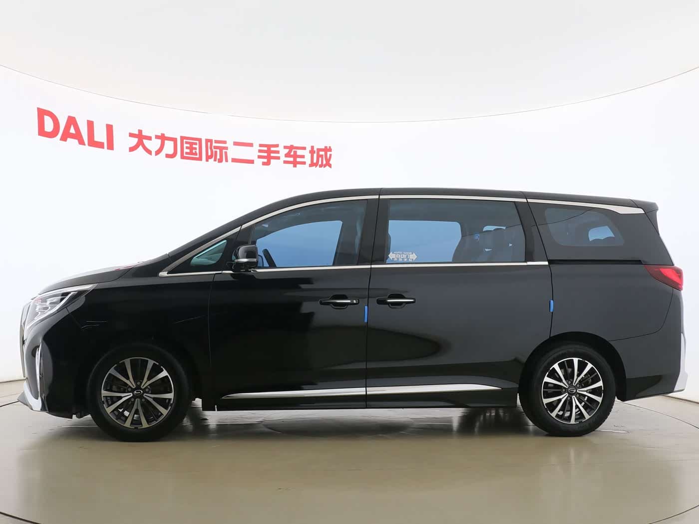 GAC Trumpchi Trumpchi M8 2023 — Фото 5/15
