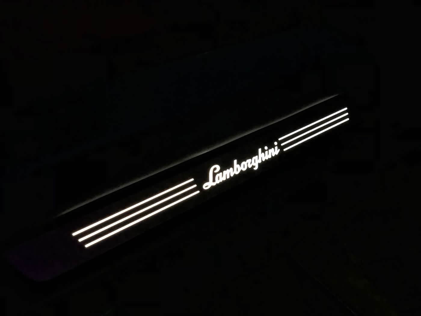 Lamborghini Urus 2019 — Фото 18/20