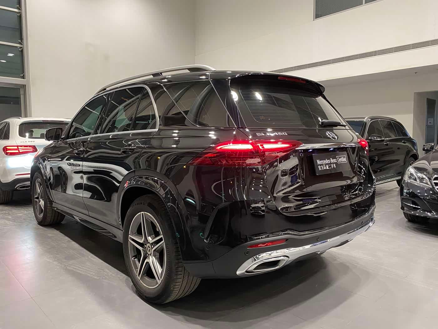 Mercedes-Benz GLE 2024 — Фото 17/19