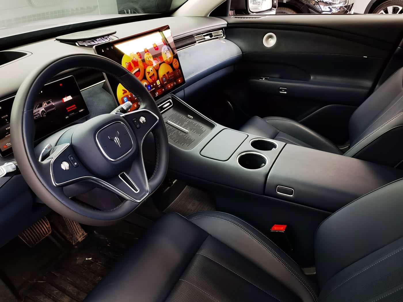Voyah Auto VOYAH FREE 2025 — Фото 10/20
