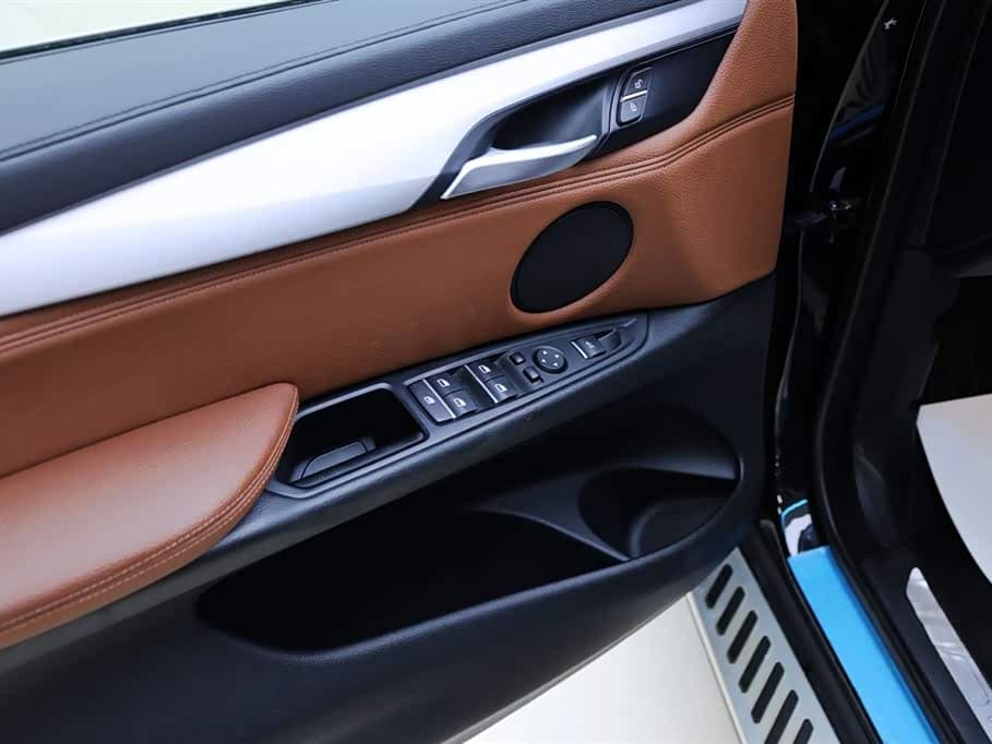 BMW X6 2016 — Фото 17/20