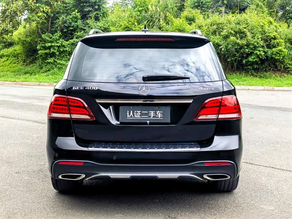 Mercedes-Benz GLE 2017 — Фото 6/20