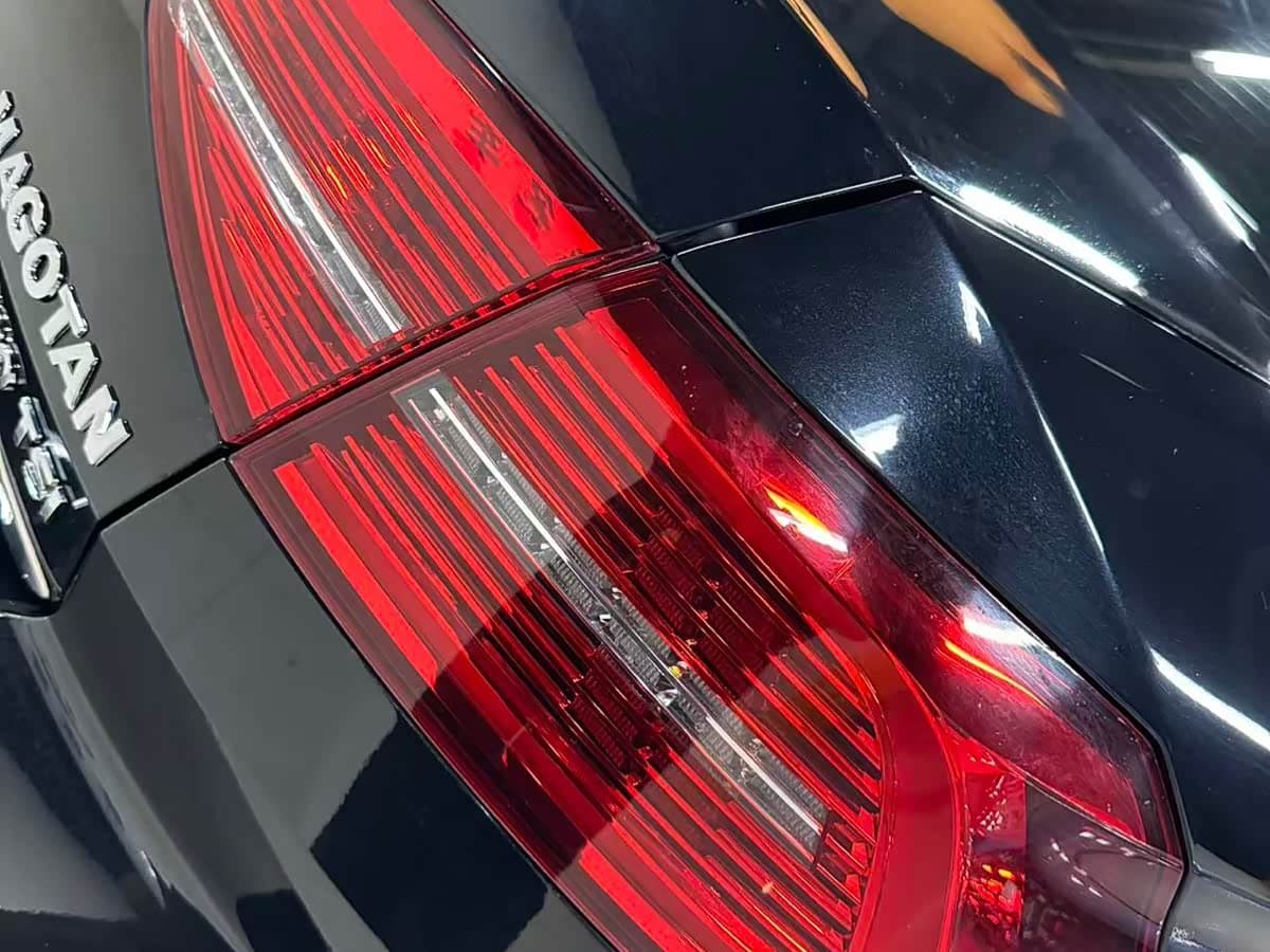 Volkswagen Magotan 2018 — Фото 14/16