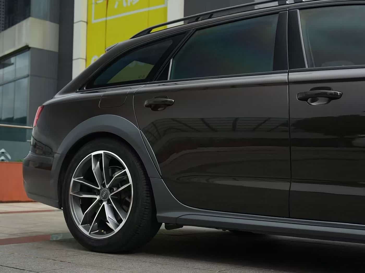 Audi A6 2015 — Фото 9/20