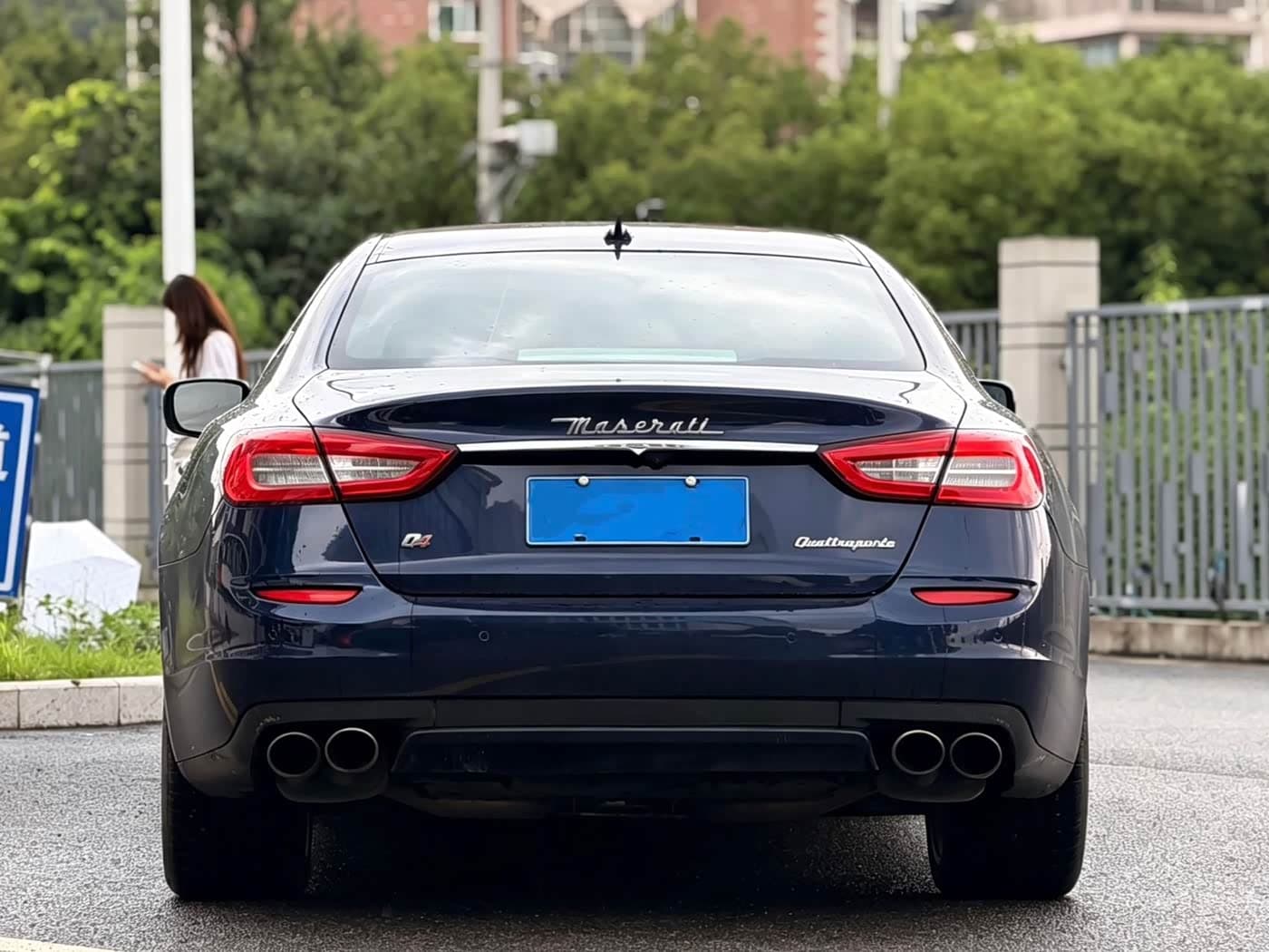 Maserati Quattroporte 2015 — Фото 4/9