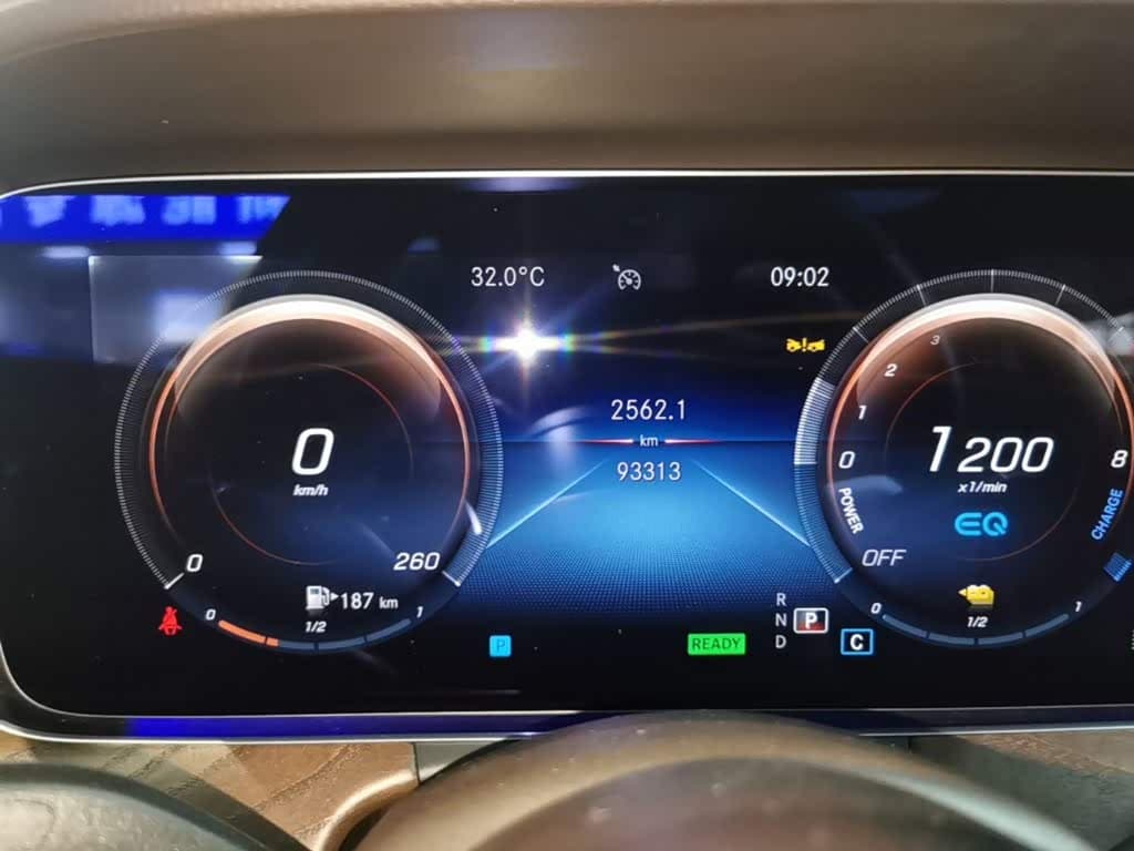 Mercedes-Benz E-Class New Energy 2023 — Фото 12/20
