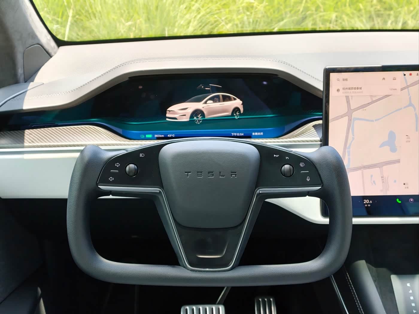 Tesla Model X 2023 — Фото 7/11