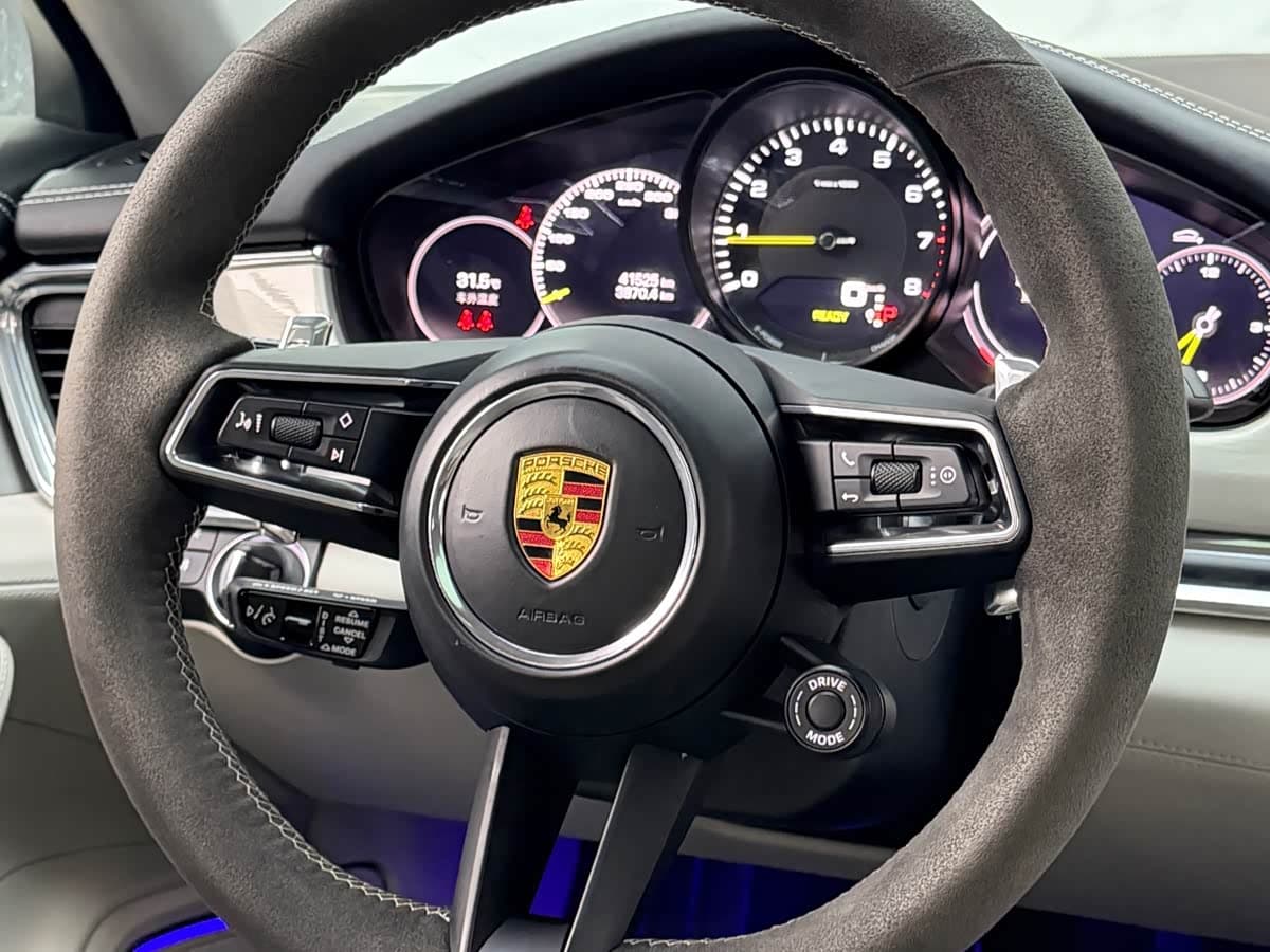 Porsche Panamera New Energy 2022 — Фото 15/17