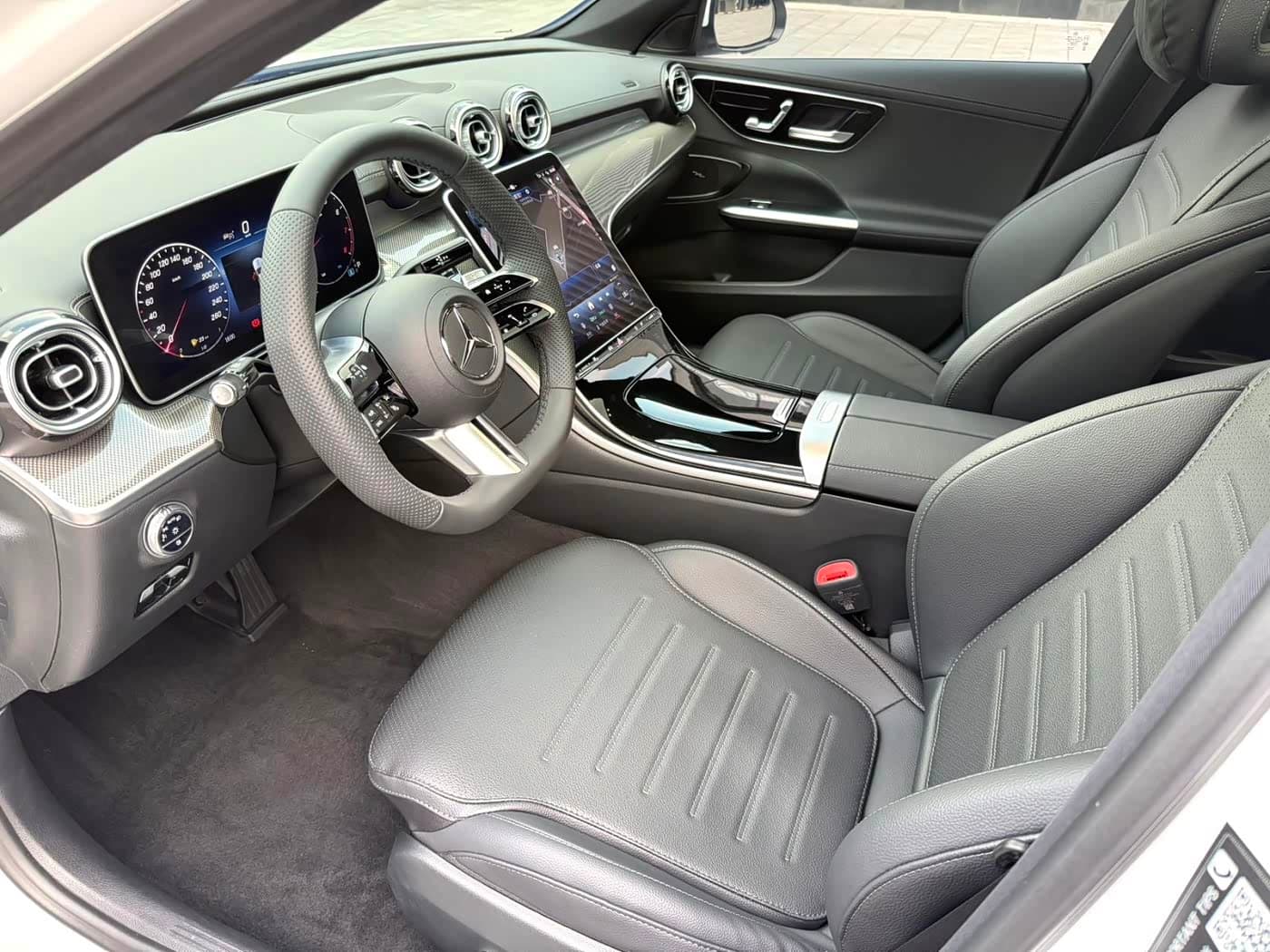 Mercedes-Benz C-Class 2023 — Фото 5/9
