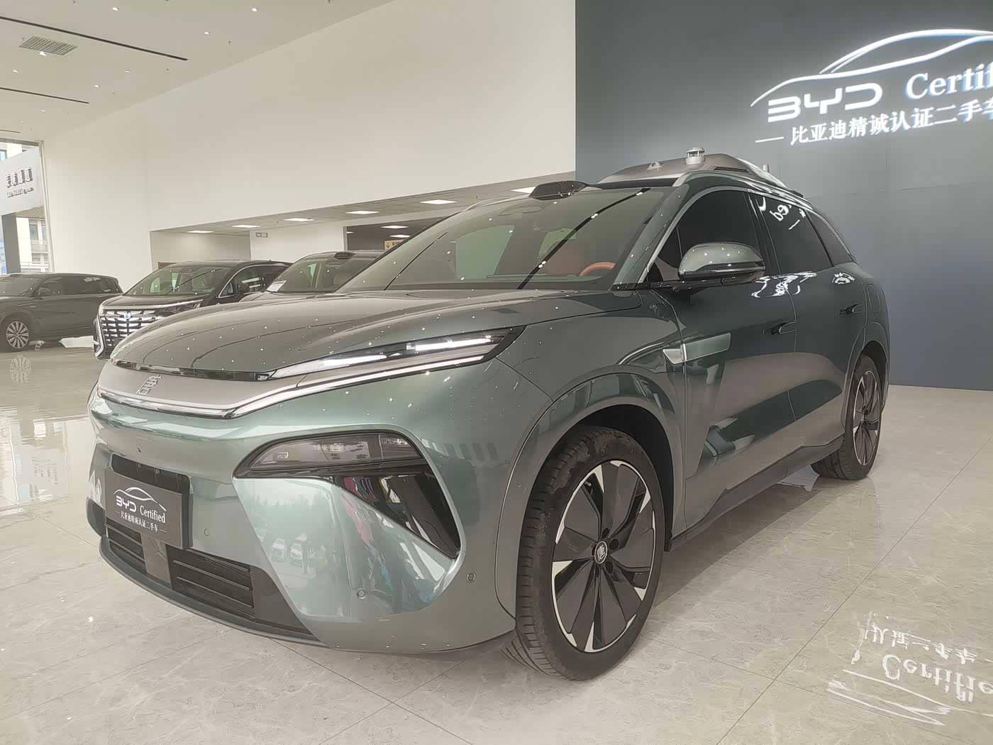 BYD Tang L, 2025