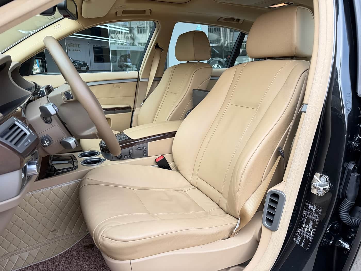 BMW 7 Series 2008 — Фото 10/20