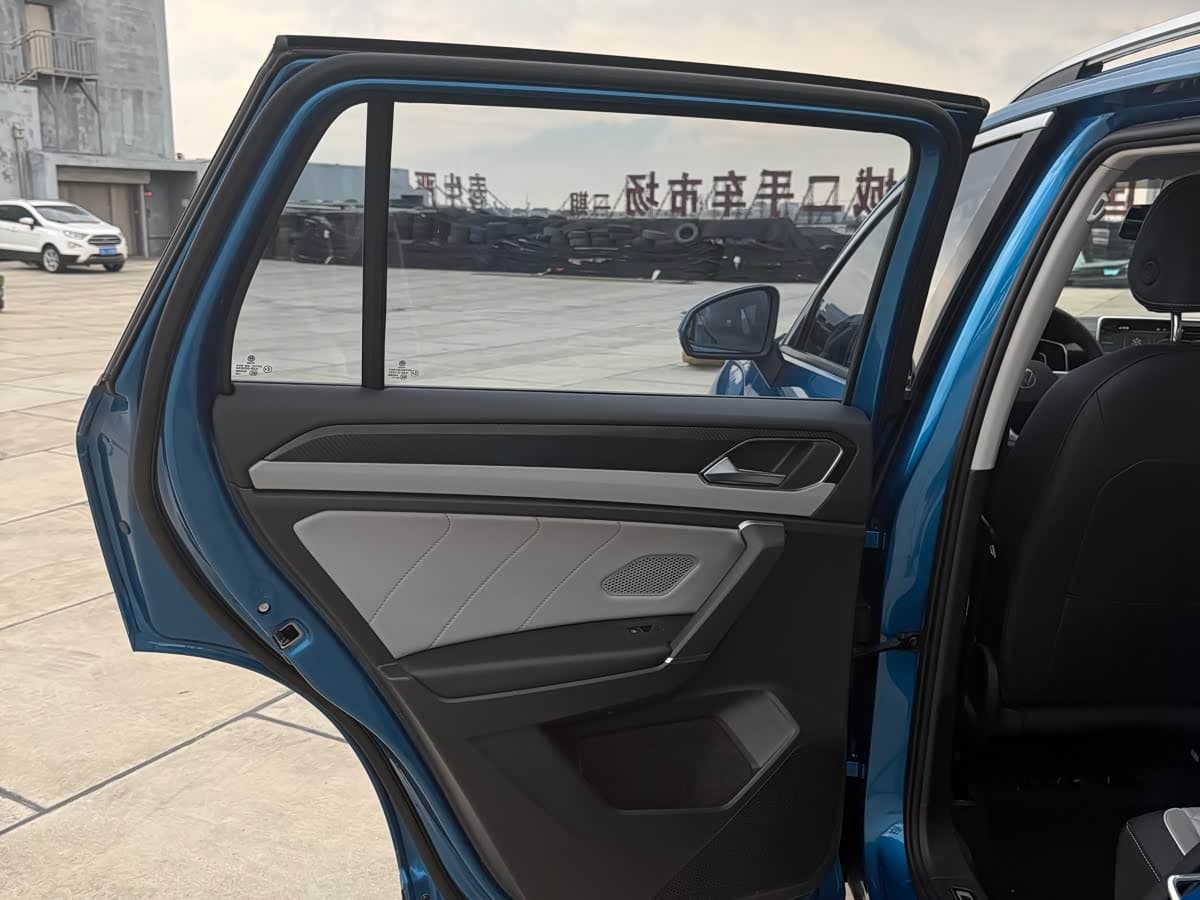 Volkswagen Tayron GTE Plug-in Hybrid 2022 — Фото 16/20