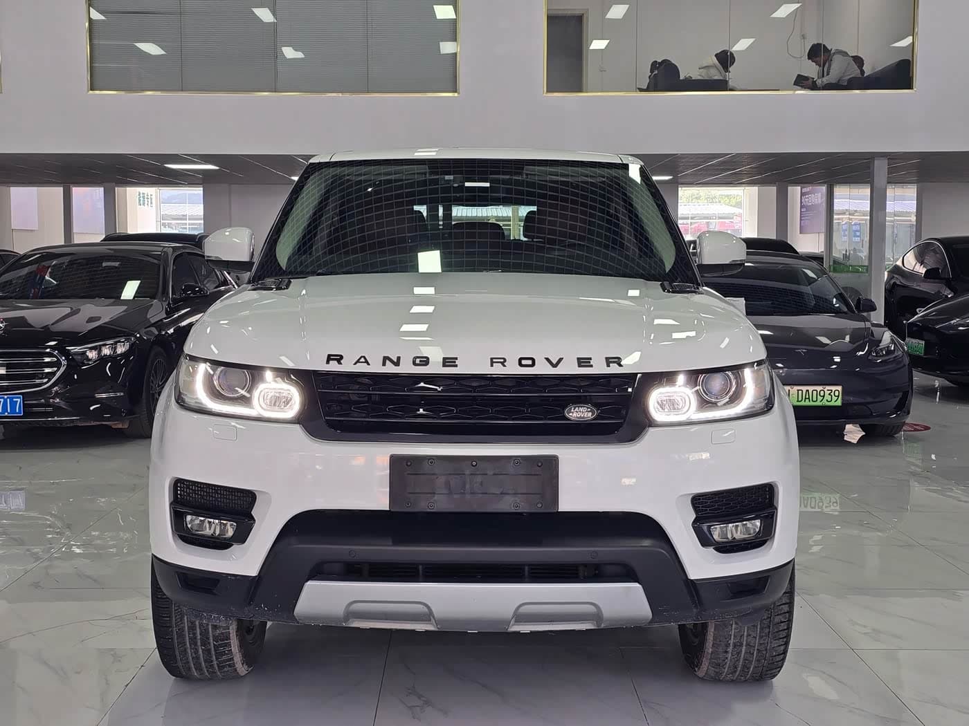 Land Rover Range Rover Sport 2014 — Фото 2/8