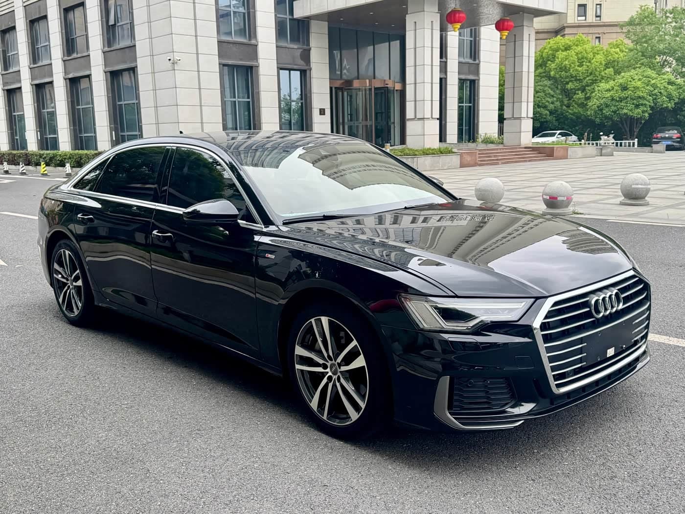 Audi A6L 2021 — Фото 3/20