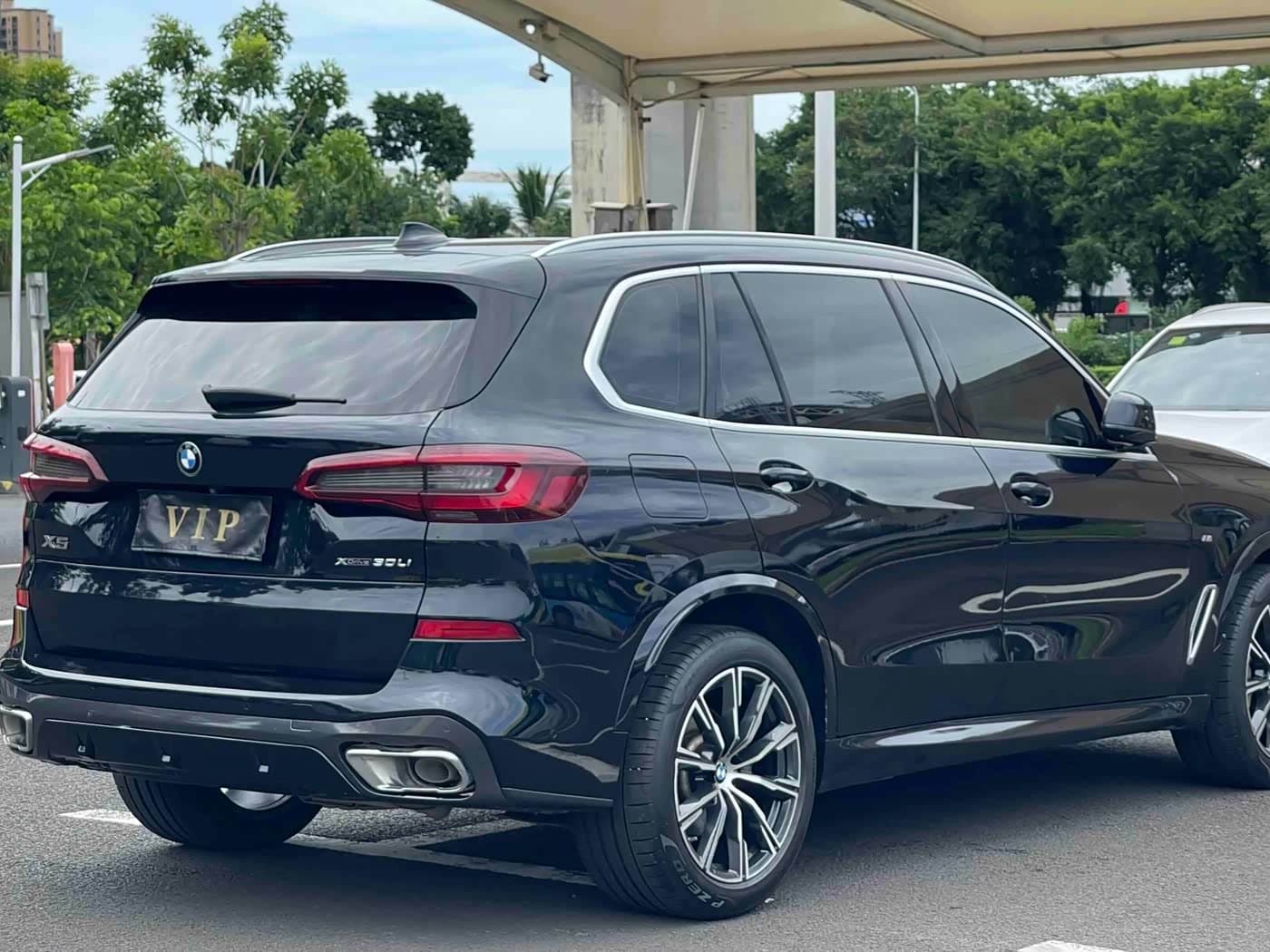 BMW X5 2022 — Фото 10/15