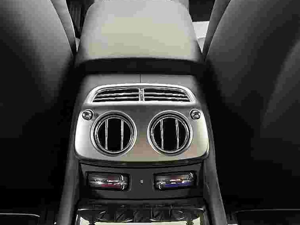 Rolls-Royce Wraith 2018 — Фото 10/20