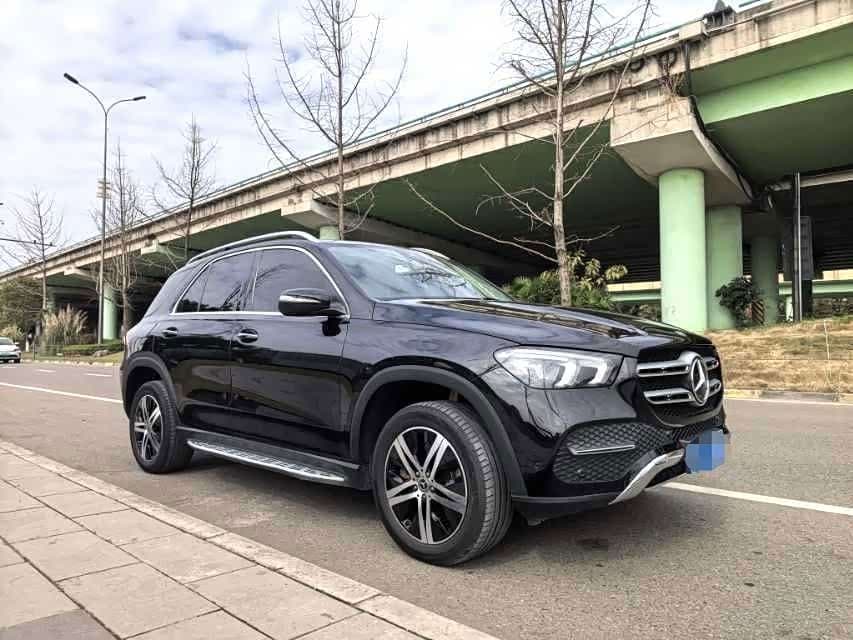 Mercedes-Benz GLE 2019 — Фото 3/9