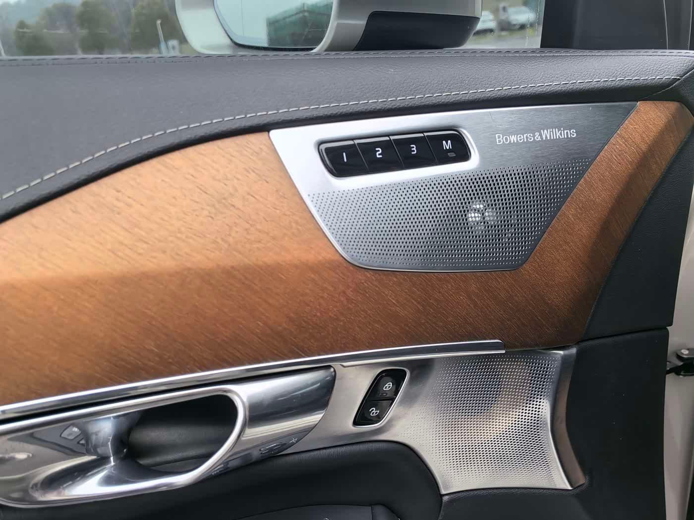 Volvo XC90 2018 — Фото 4/20