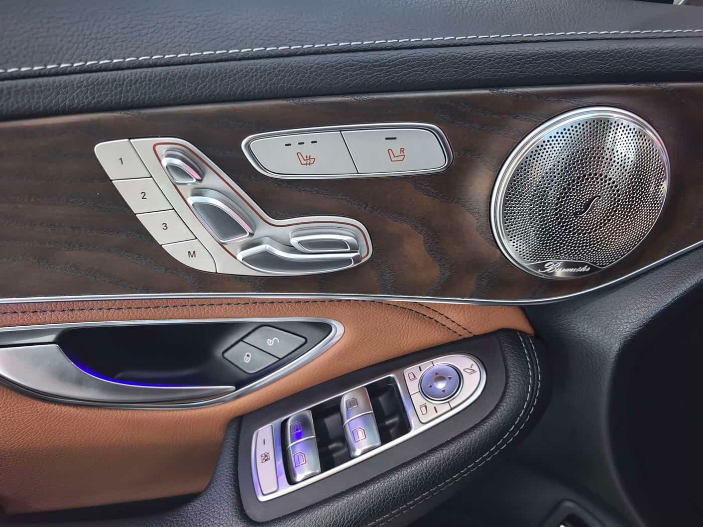 Mercedes-Benz GLC 2019 — Фото 13/20