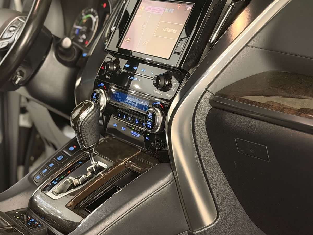 Toyota Vellfire 2020 — Фото 9/11