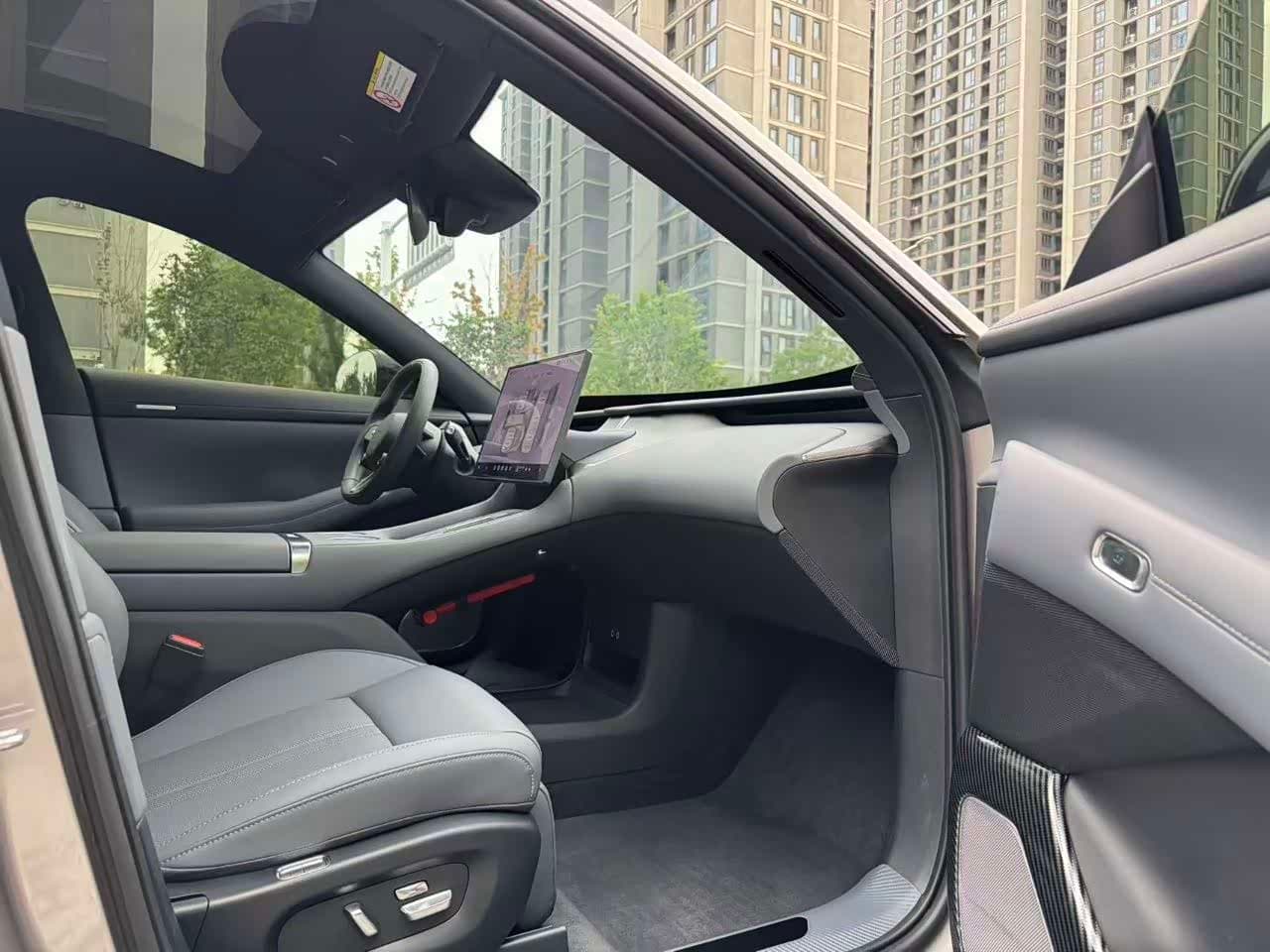 Xiaomi Auto Xiaomi YU7 2025 — Фото 6/9