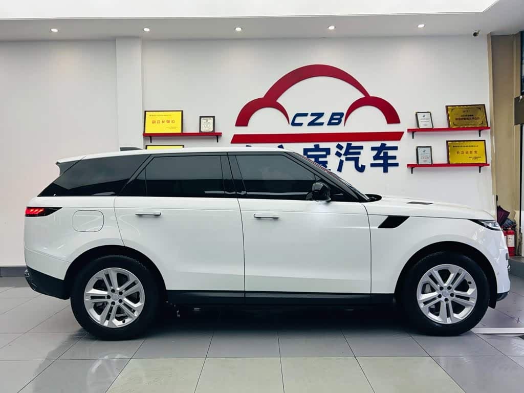 Land Rover Range Rover Sport 2025 — Фото 8/20