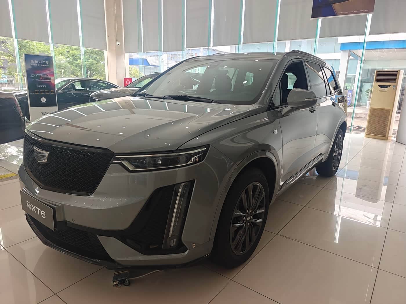 Cadillac XT6, 2025