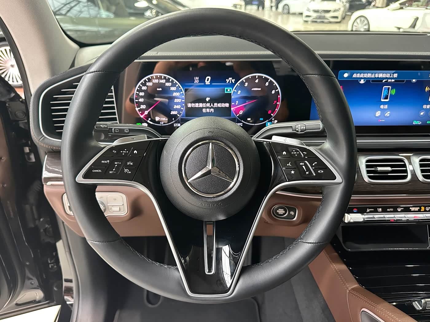 Mercedes-Benz GLE 2024 — Фото 12/19