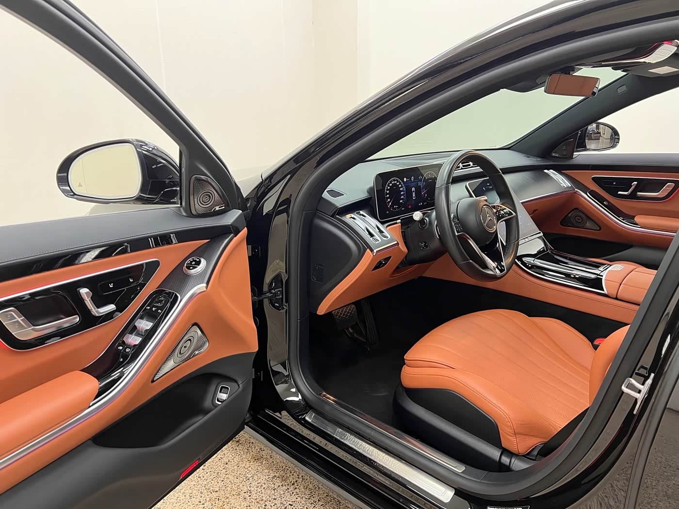 Mercedes-Benz S-Class 2024 — Фото 8/20