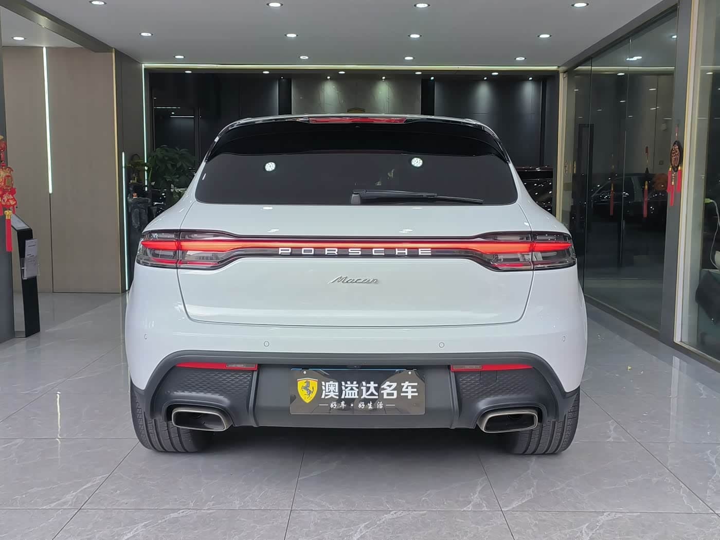 Porsche Macan 2026 — Фото 18/20