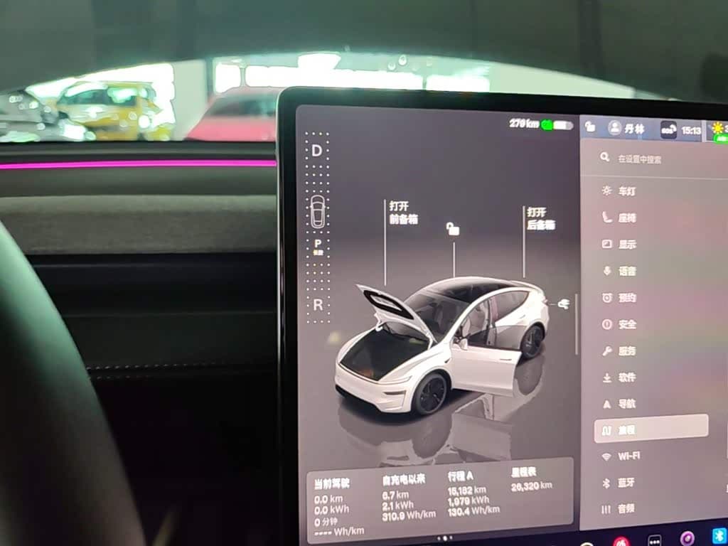 Tesla Model Y 2025 — Фото 10/20