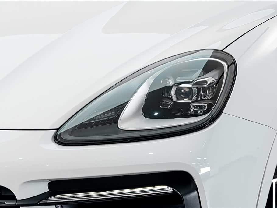 Porsche Cayenne 2020 — Фото 4/20