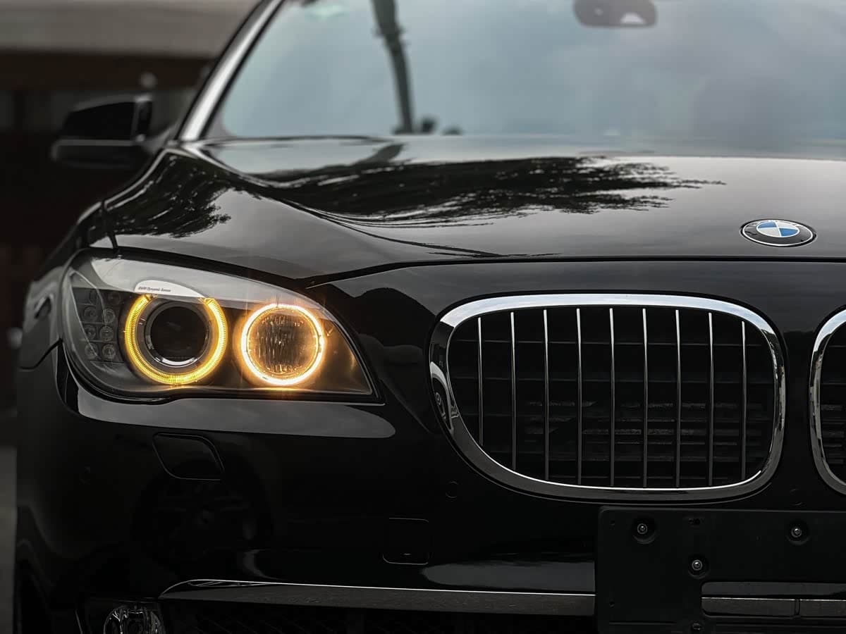 BMW 7 Series 2011 — Фото 4/15