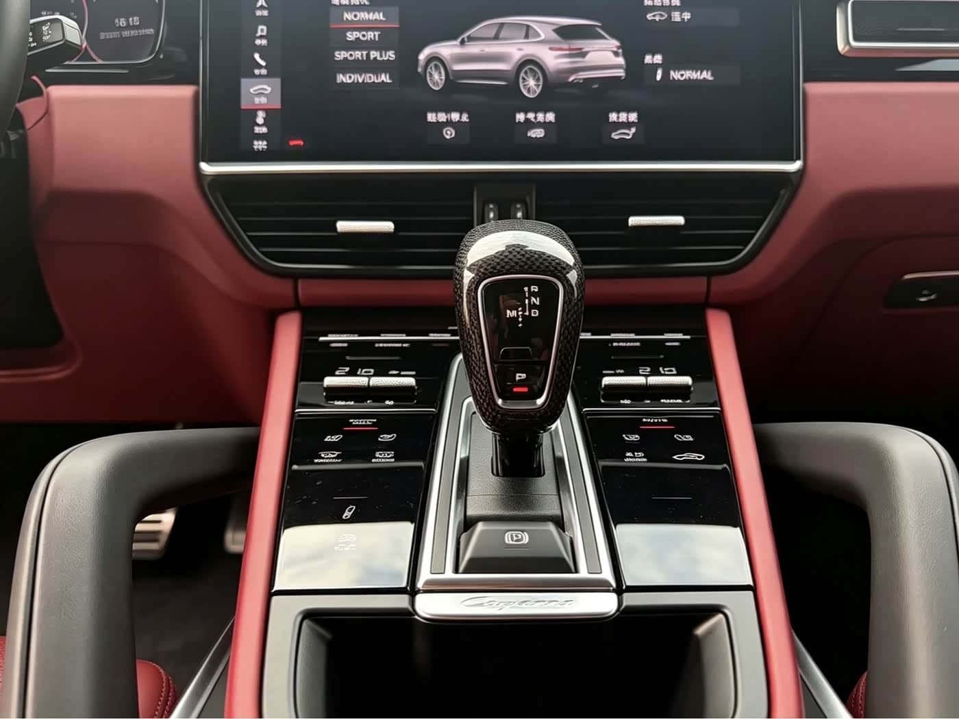 Porsche Cayenne 2020 — Фото 11/15