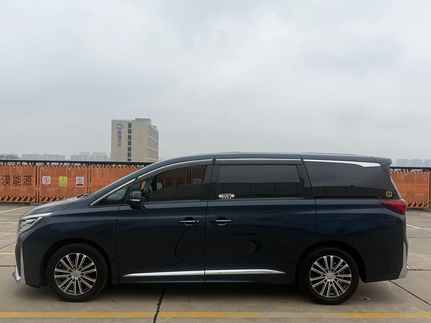 GAC Trumpchi Trumpchi M8 2022 — Фото 8/18