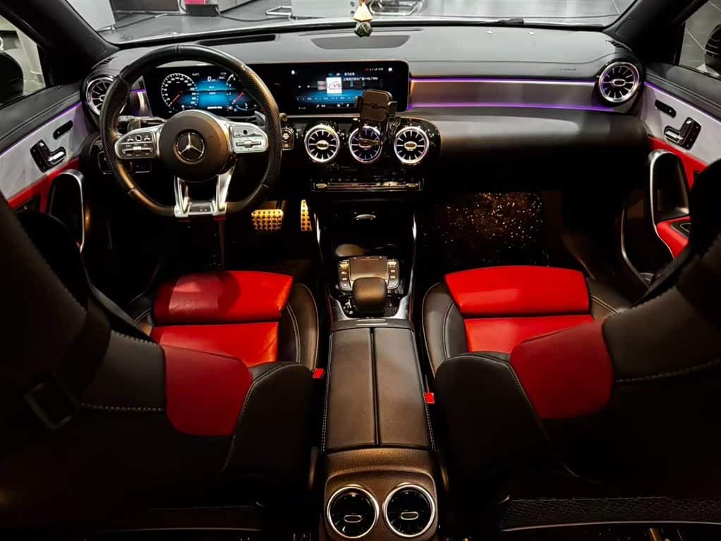 Mercedes-Benz A-Class AMG 2020 — Фото 16/20