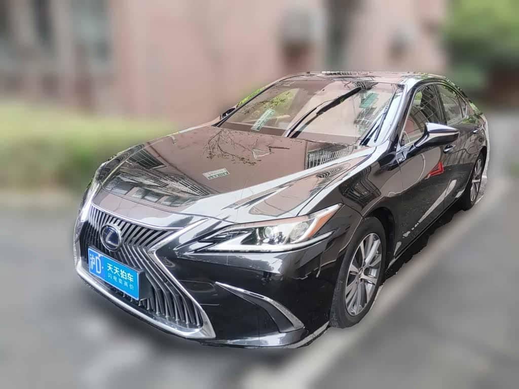 Lexus ES, 2021