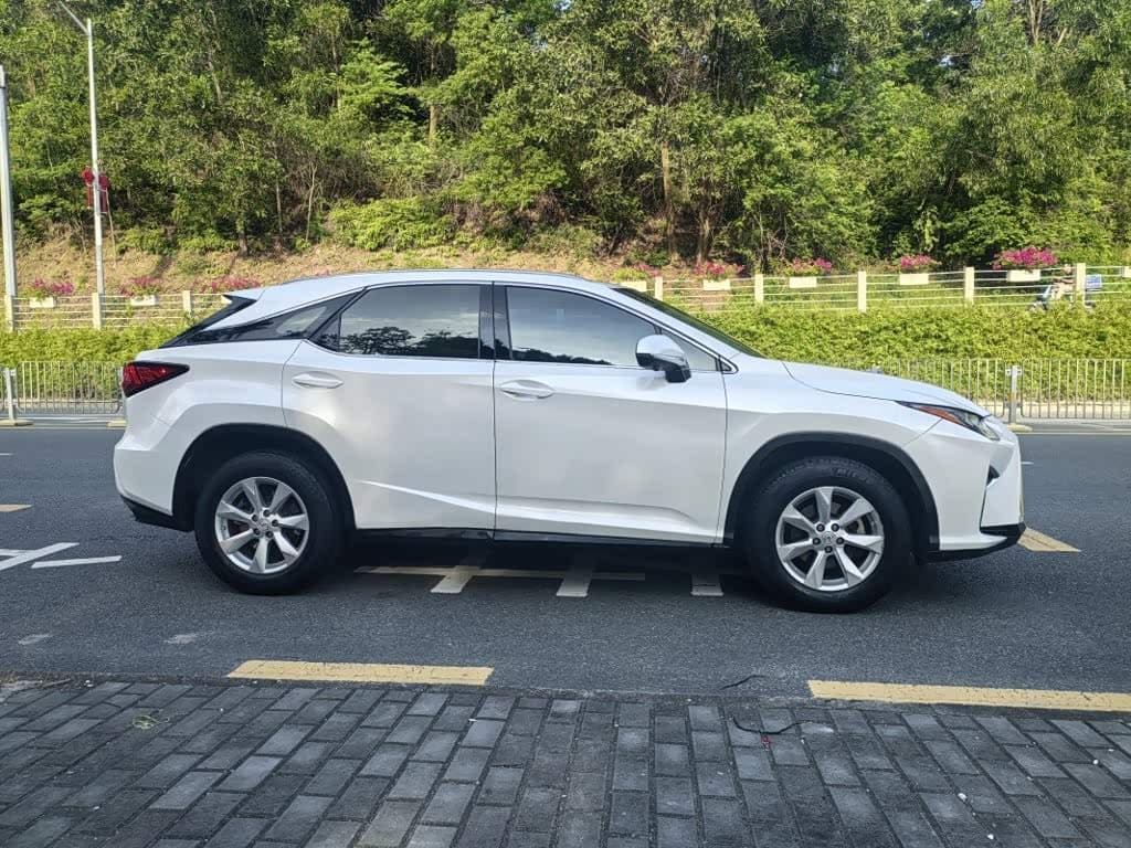 Lexus RX 2017 — Фото 3/12