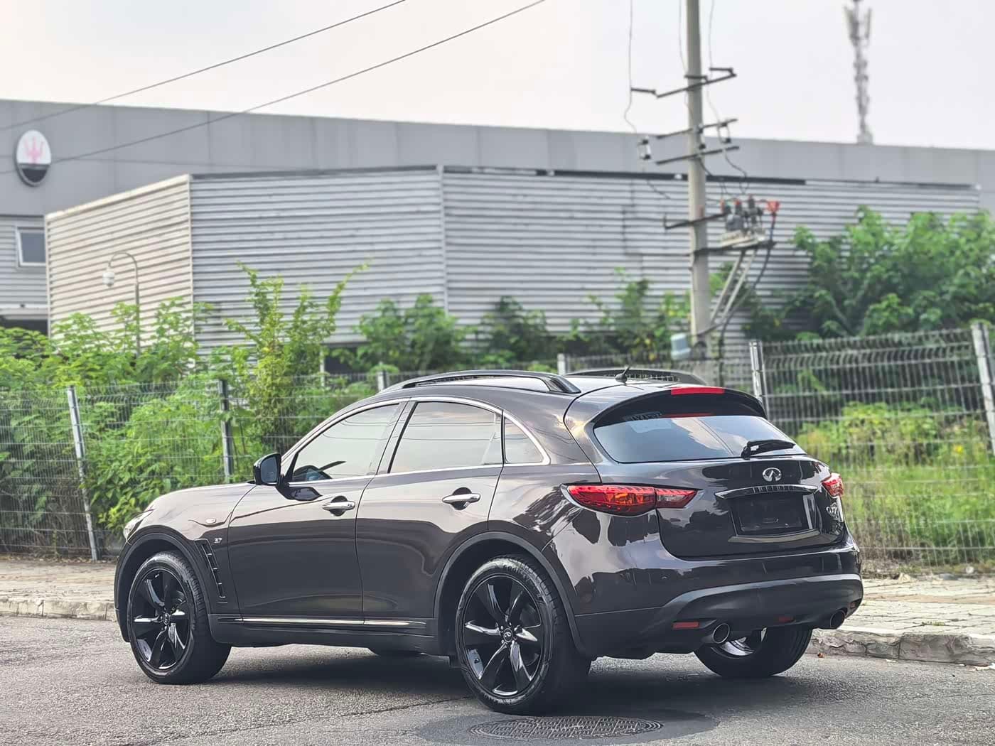 Infiniti QX70 2016 — Фото 5/16