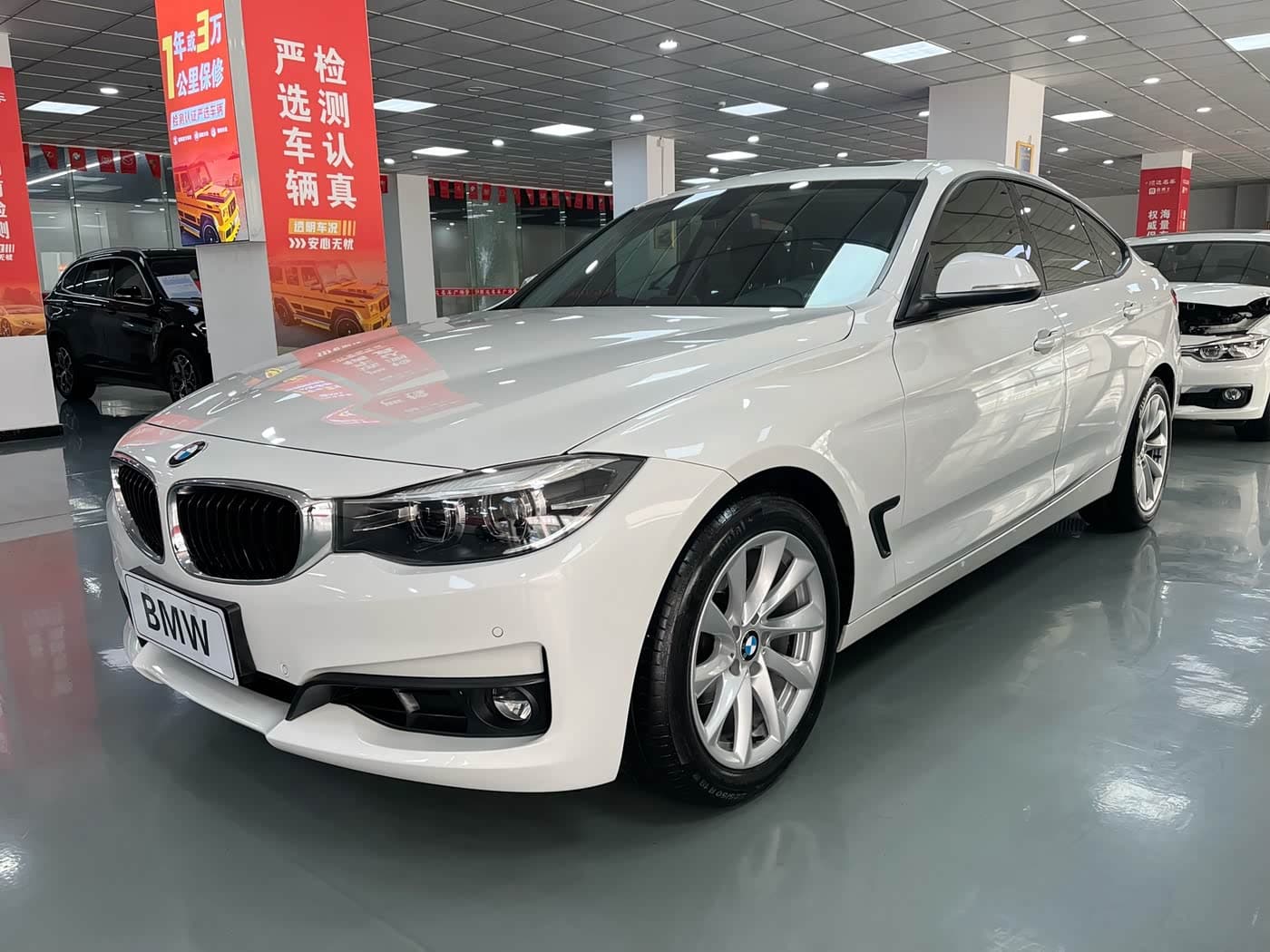 BMW 3 Series GT 2019 — Фото 1/16