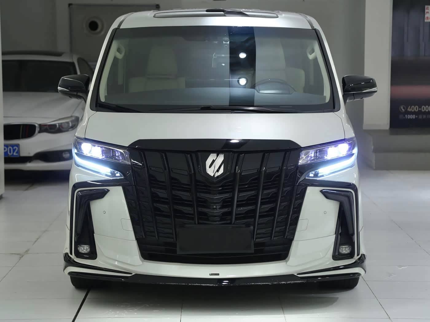 Toyota Alphard, 2017