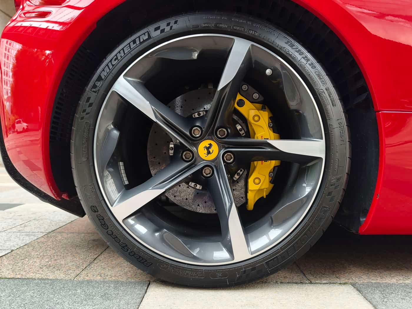 Ferrari SF90 2021 — Фото 10/15