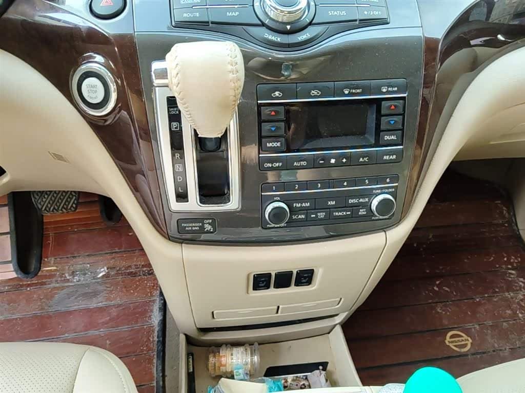 Nissan Quest 2017 — Фото 14/20