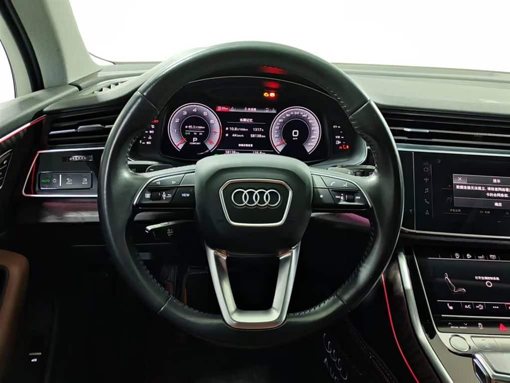 Audi Q7 2020 — Фото 11/17